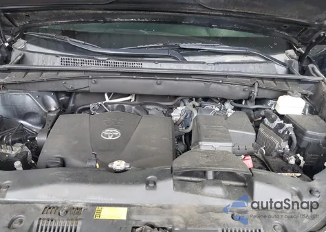 2018 Toyota Highlander Se/Xle из США, поврежденный, VIN 5TDJZRFH5JS561076